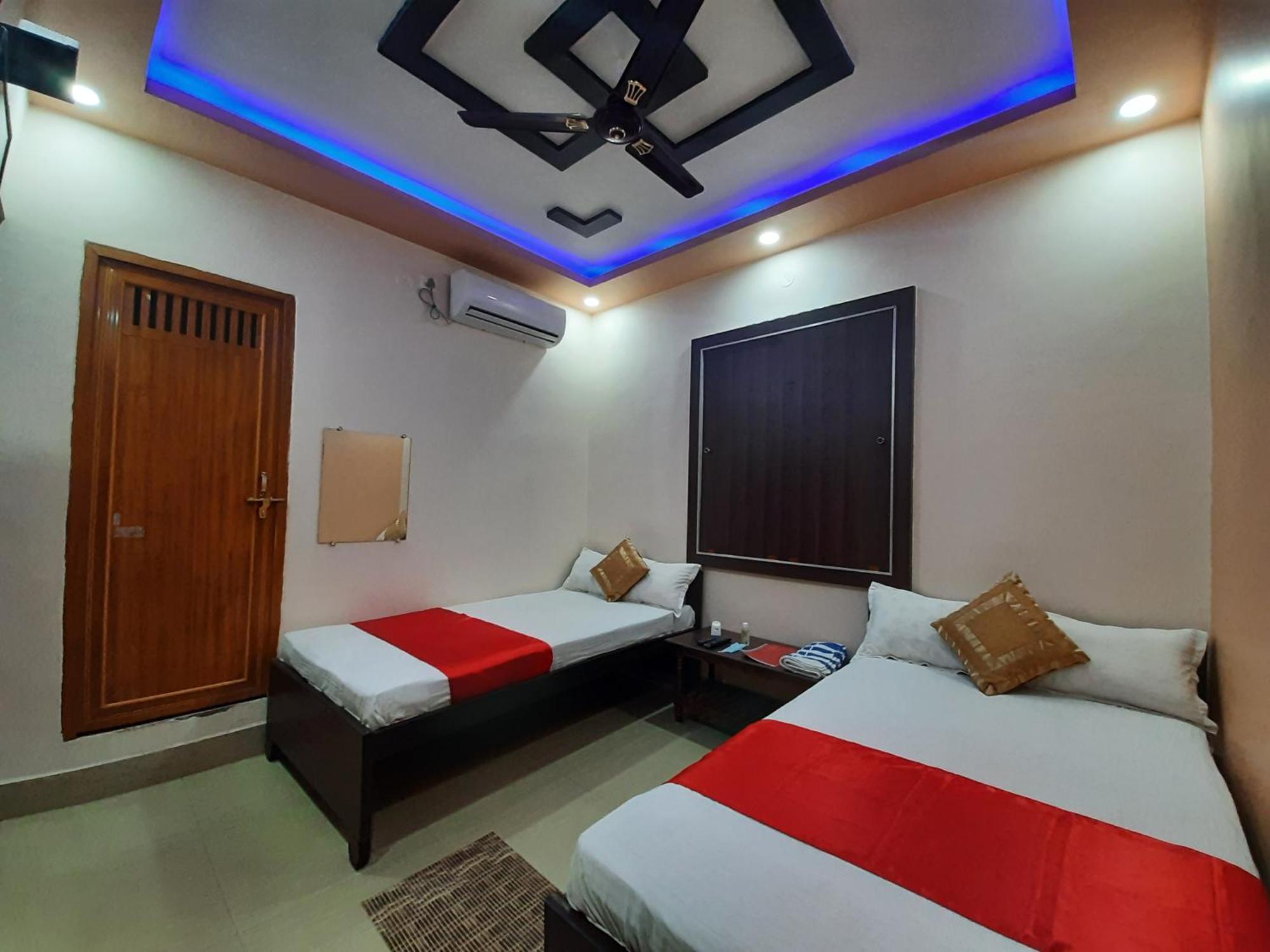 Hotel Shakuntla Palace - 400 Meters Away From Vishnu Pad Temple 7 Mins Walk Gaya Exterior photo