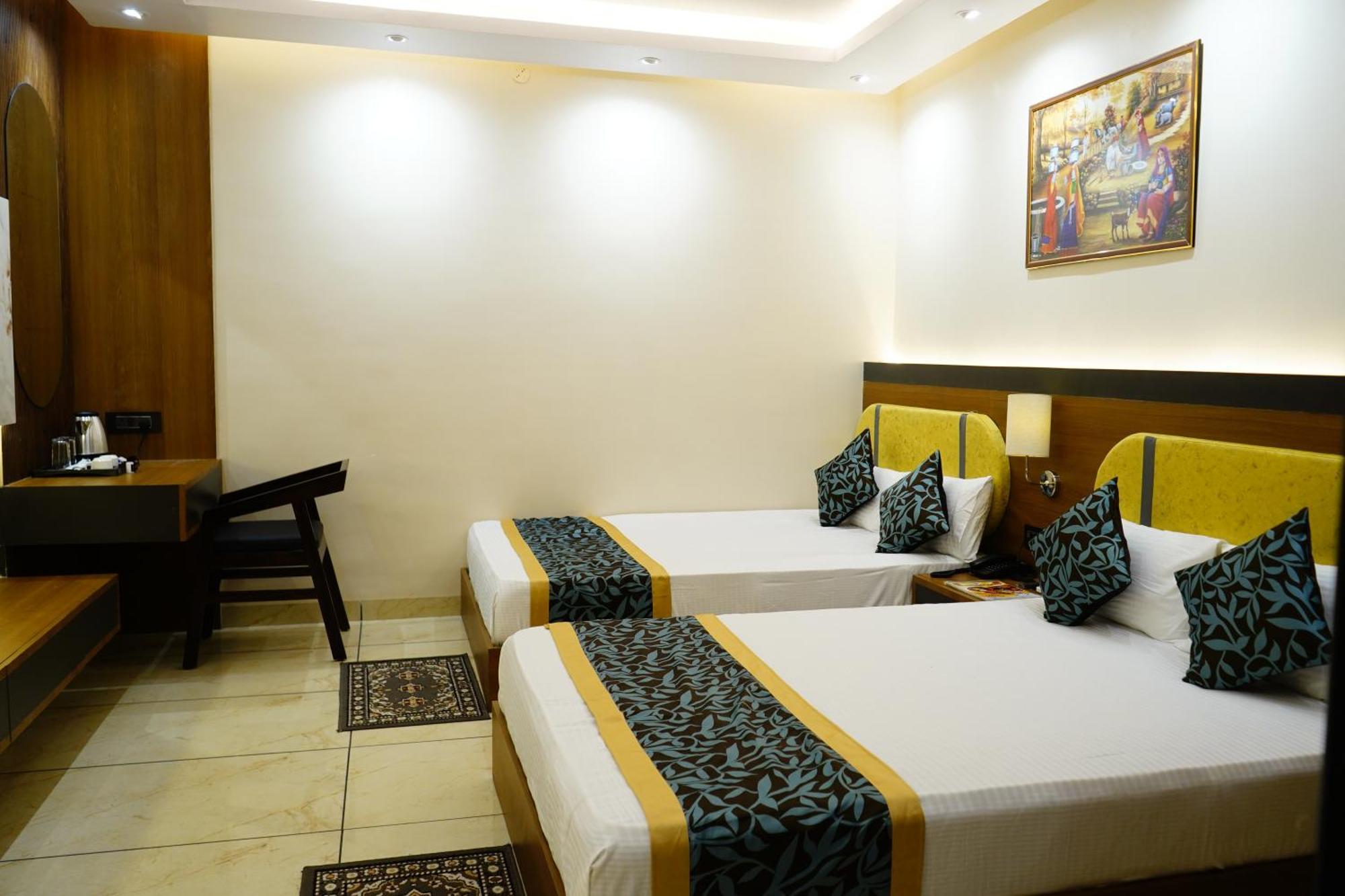 Hotel Shakuntla Palace - 400 Meters Away From Vishnu Pad Temple 7 Mins Walk Gaya Exterior photo