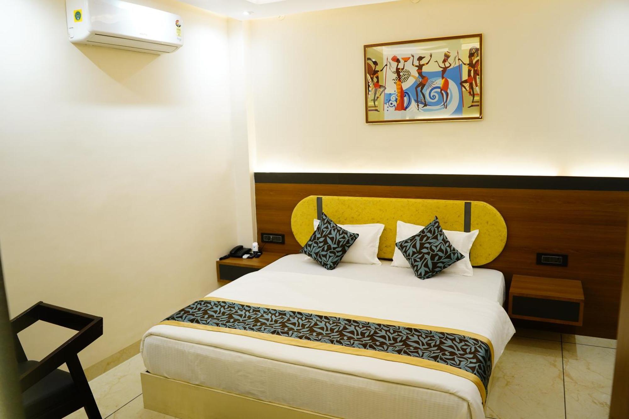 Hotel Shakuntla Palace - 400 Meters Away From Vishnu Pad Temple 7 Mins Walk Gaya Exterior photo