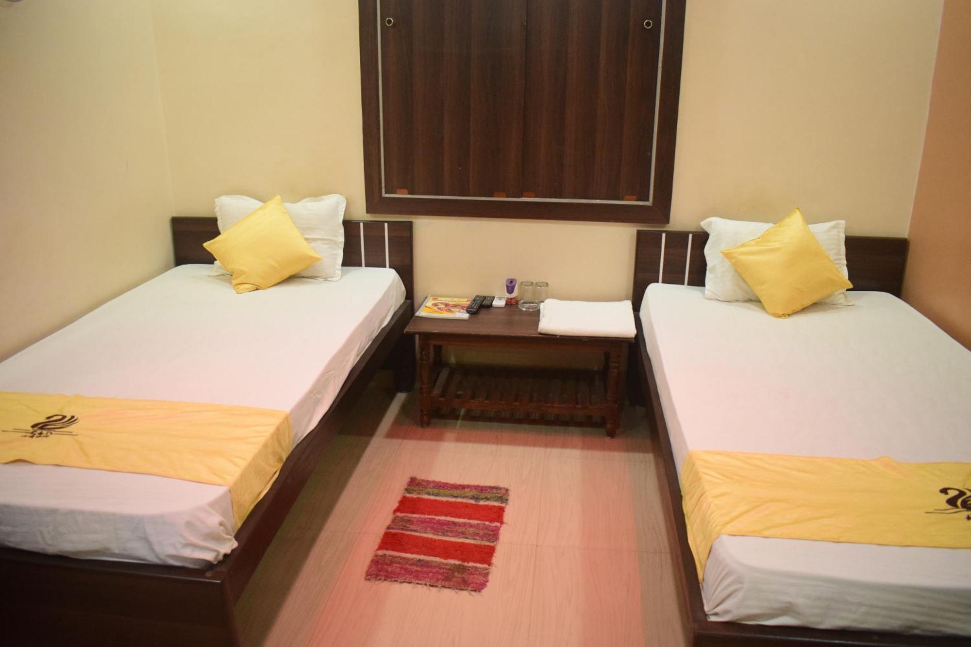 Hotel Shakuntla Palace - 400 Meters Away From Vishnu Pad Temple 7 Mins Walk Gaya Exterior photo