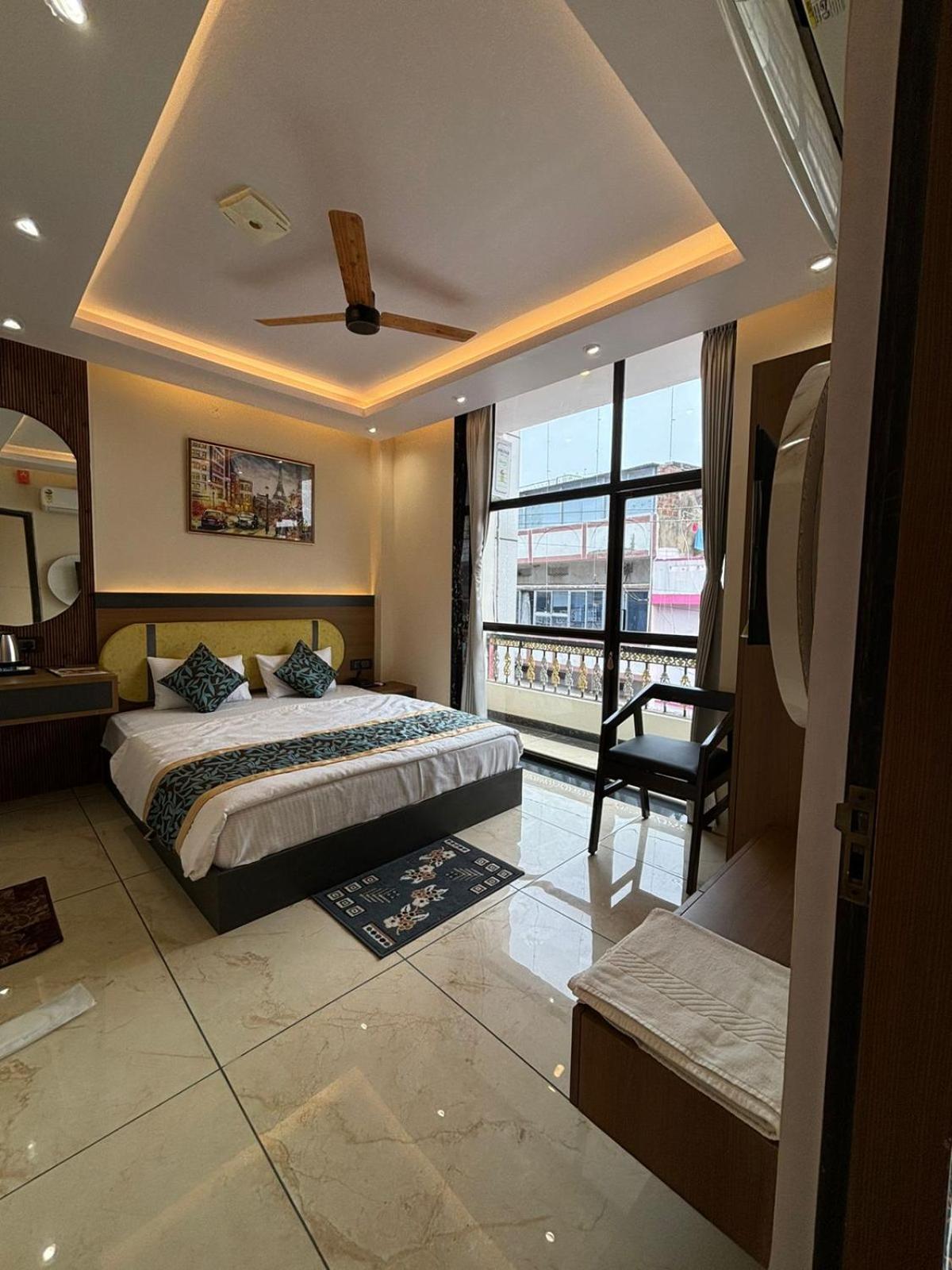 Hotel Shakuntla Palace - 400 Meters Away From Vishnu Pad Temple 7 Mins Walk Gaya Exterior photo