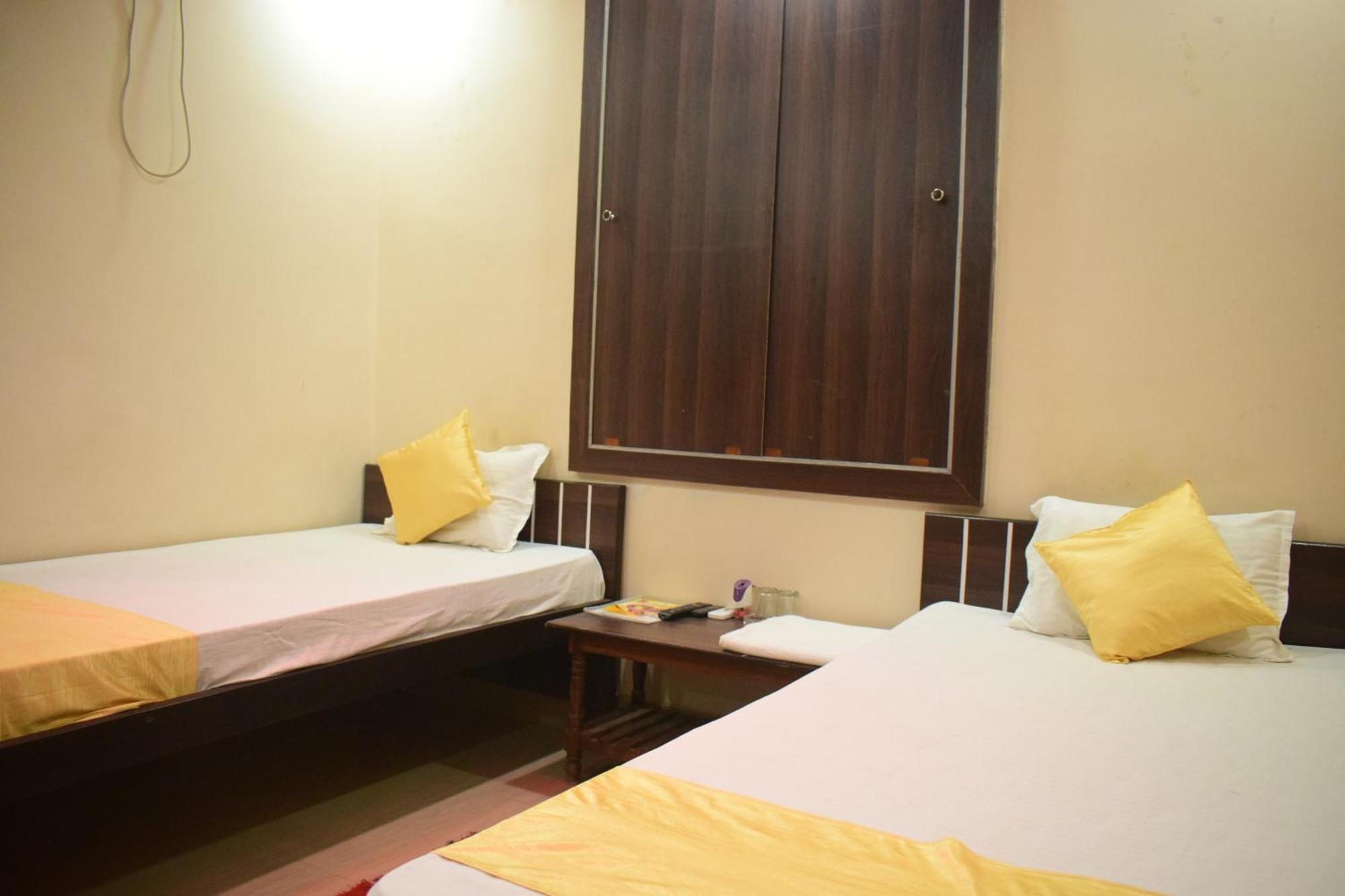 Hotel Shakuntla Palace - 400 Meters Away From Vishnu Pad Temple 7 Mins Walk Gaya Exterior photo
